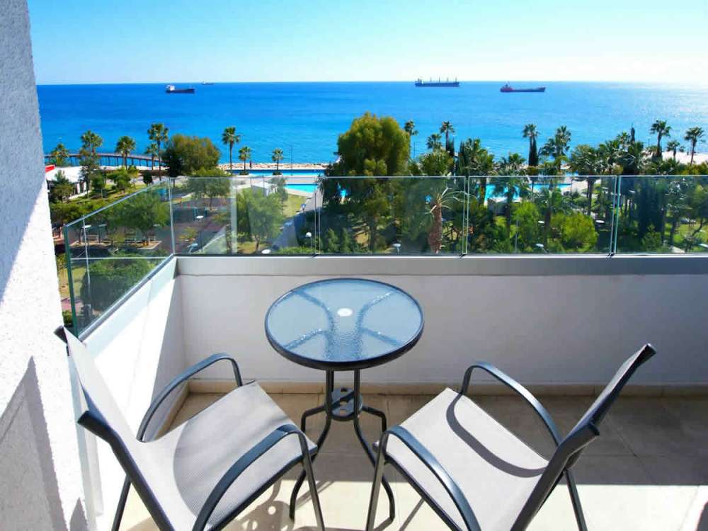 Resale 3bedroom apartment by the sea in Limassol