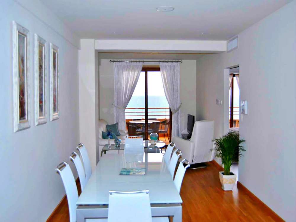 Buy seafront apartment in Finikoudes Larnaca