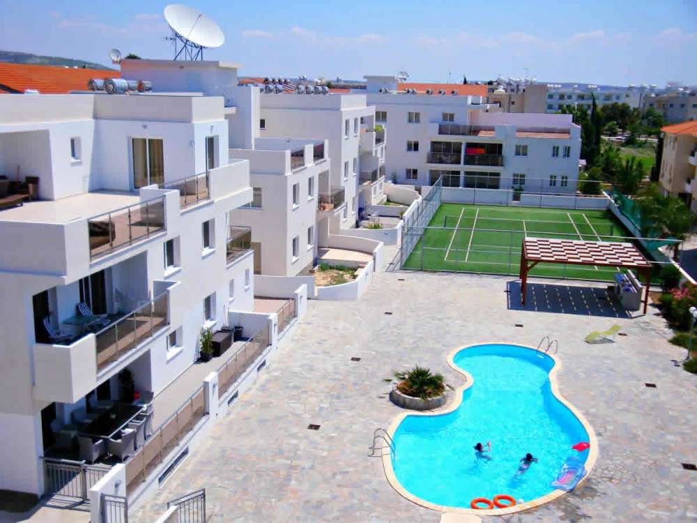 Buy apartment in Oroklini Larnaca with a swimming pool