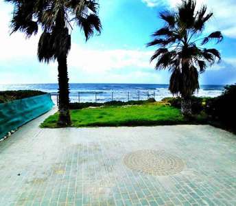 Κύπρος παραλιακή κατοικία Λάρνακα
