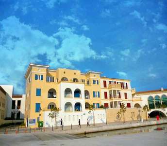Νεόδμητα διαμερίσματα μπροστά στη θάλασσα Μαρίνα Λεμεσός