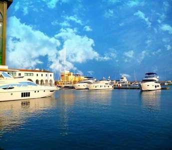 Διαμερίσματα μπροστά στη θάλασσα προς πώληση μαρίνα Λεμεσού