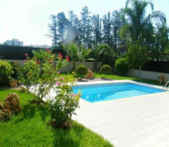 Limassol buy house with swimming pool