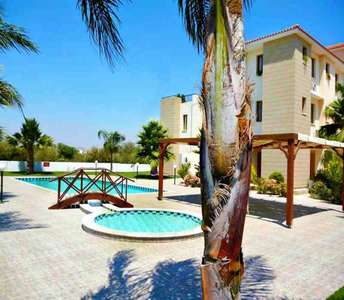 Cyprus Larnaca apartment for sale with swimming pool