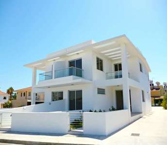 Larnaca Dhekelia seaside penthouse