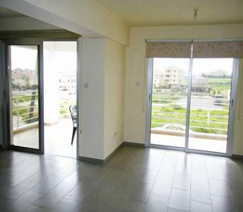 Larnaca Aradippou area buy apartment