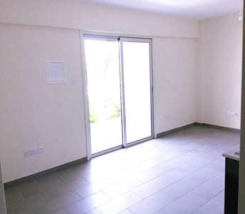 Кипр Ларнака купить квартиру рядом с новым торговым центром