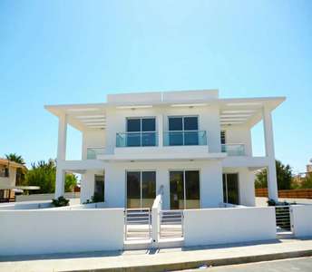 Seaside ground floor apartment for sale Larnaca Dhekelia
