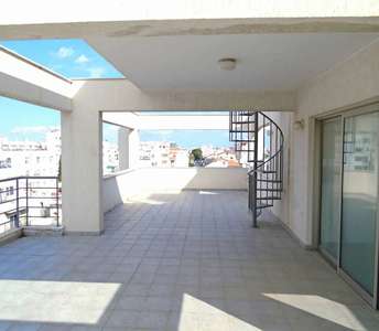 Apartment in Larnaca for sale