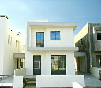Кипрские дома в Ларнаке
