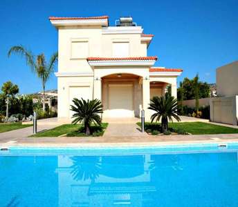 Home for sale Limassol with swimming pool