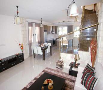 Продажа нового дома в Хлораке Пафос