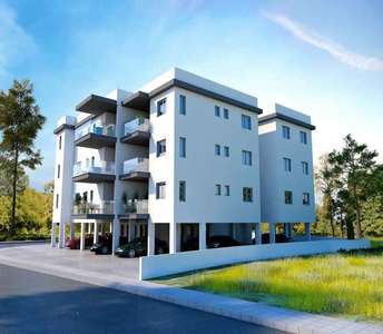 3-х этажный жилой дом в центре Ларнаки