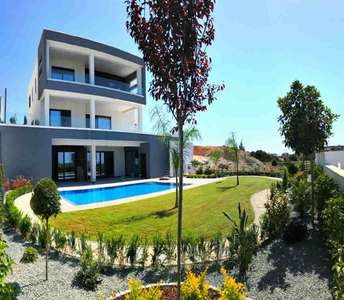 Купить дом в Лимассоле на Кипре
