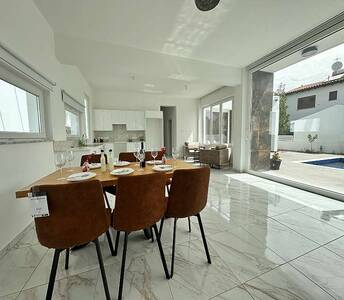 Μοντέρνα κατοικία προς πώληση Λάρνακα