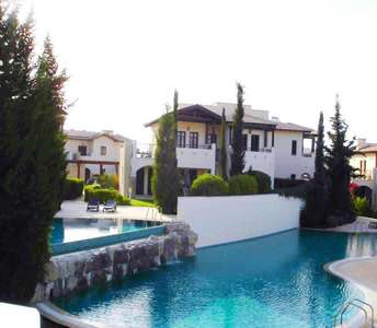 Apartment for sale in golf course Paphos Cyprus