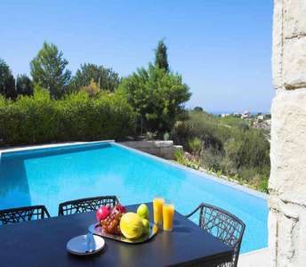Sea view property in Paphos